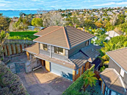 1/68 Haseler Crescent, Howick