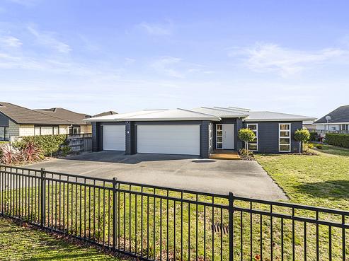12 Pengover Avenue, Leamington