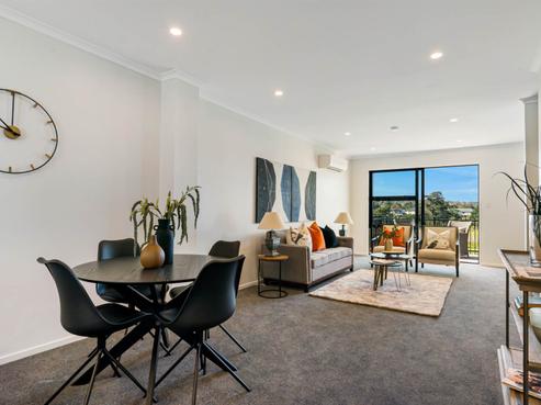 2/271 Ormiston Road, Flat Bush