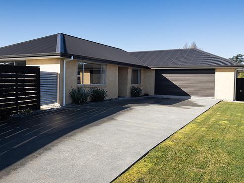 8 Avalon Grove, Elgin