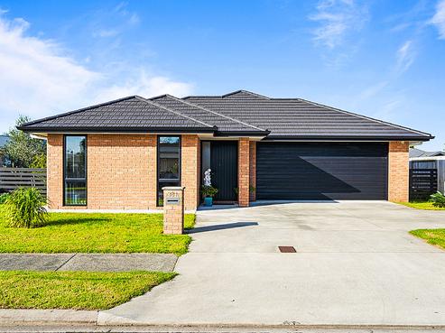 381 One Tree Point Road, One Tree Point