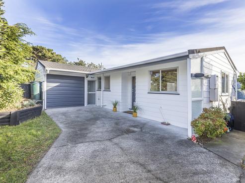 32 Arun Crescent, Southgate