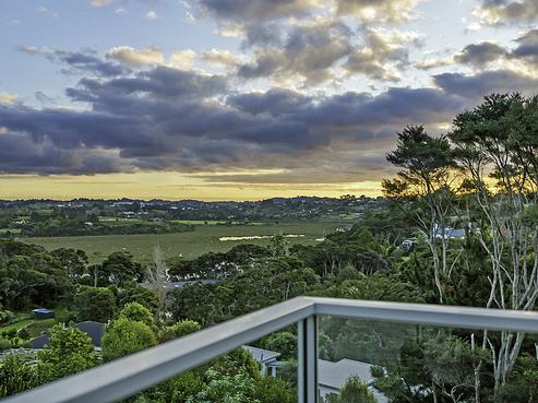 299 Whangaparaoa Road, Red Beach