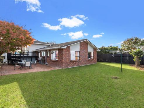 66 Carnoustie Drive, Wattle Downs