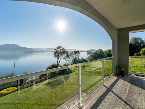 7 Camp Street, Broad Bay