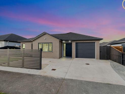 25 Koroheke Road, Takanini