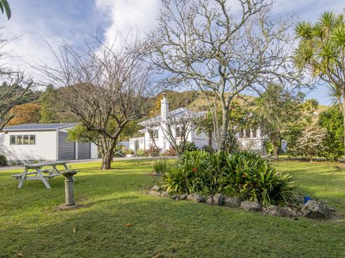 113 South Manakau Road, Manakau