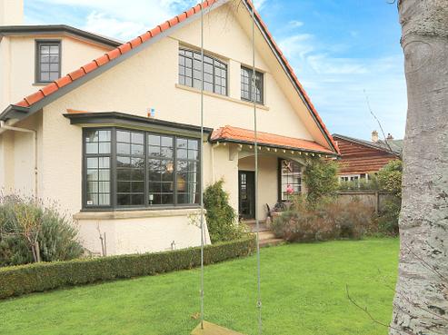 35 Herbert Street, Gladstone