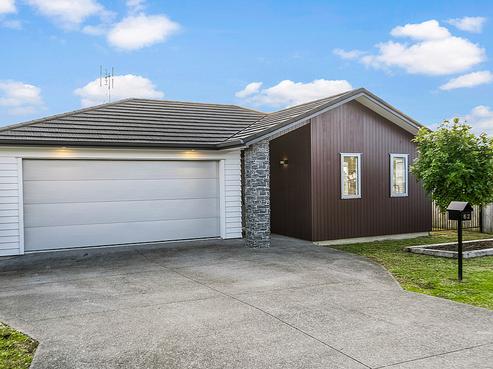 62 Constellation Avenue, Beachlands