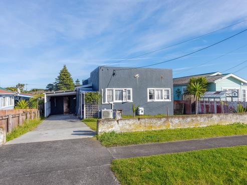 17 Aotea Street, Castlecliff