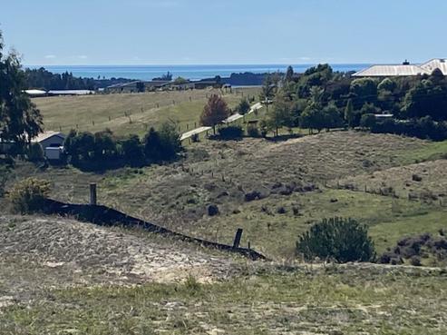 128 Redvale Road, Redwood Valley