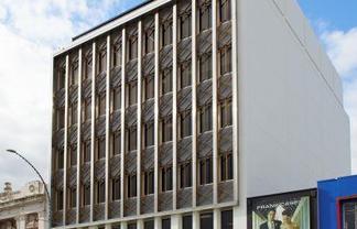 WELCOME TO 586 VICTORIA!