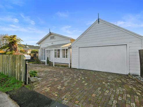 13A Seddon Street, Glenholme