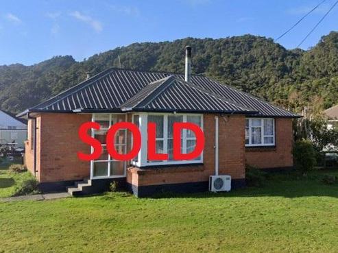 5 Barkley Place, Cobden