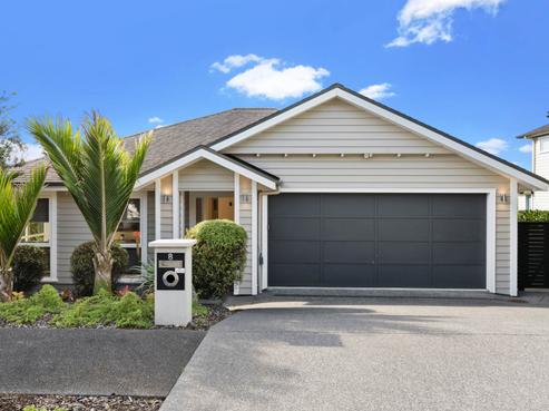 8 Bella Vista Drive, Gulf Harbour