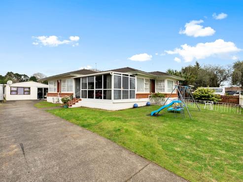13 Meadowcourt Drive, Manukau