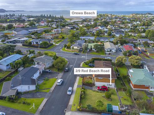 2/9 Red Beach Road, Red Beach