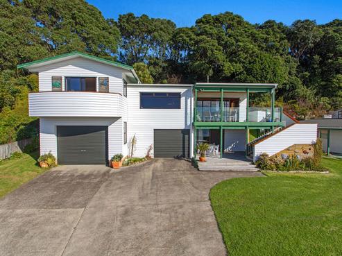 81 Orete Point Road, Waihau Bay