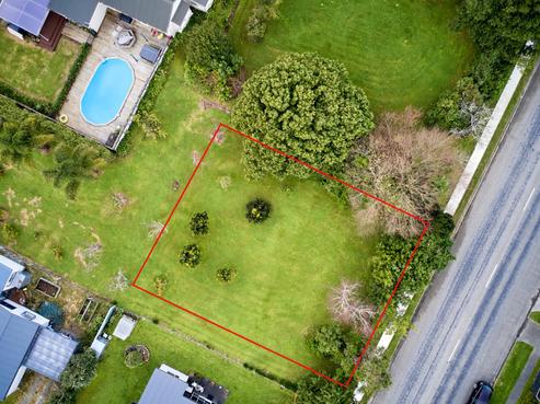 461 Nelson Road, Riverdale