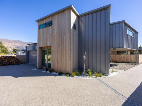 54 Hunter Crescent, Wanaka