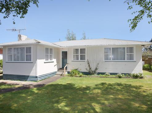 35 Hendersons Line, Marton