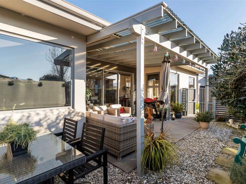 16 Kamahi Street, Wanaka