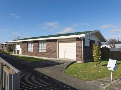 37A Mcphee Street, Dannevirke