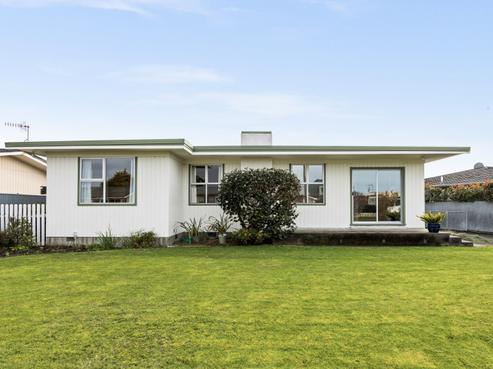 6 Laurent Place, Greenmeadows