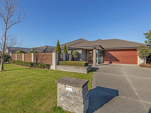 270 Southfield Drive, Lincoln