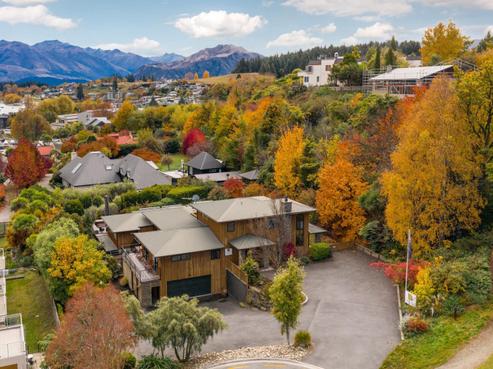 21 Warren Street, Wanaka