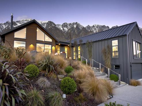 7 Falconer Rise, Jacks Point