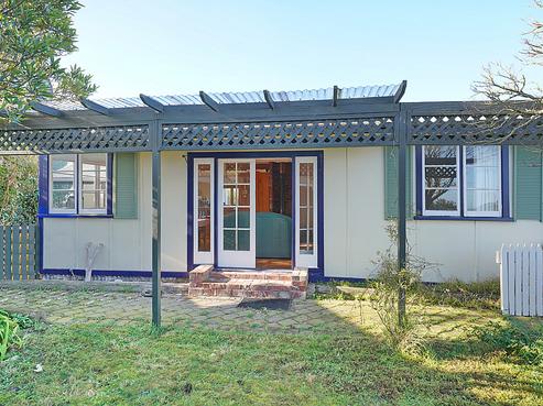 74B Dunns Avenue, The Pines Beach