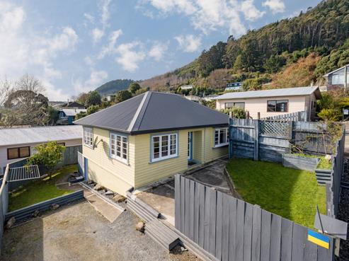1/81 Campbell Street, Nelson South