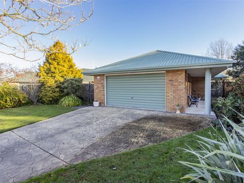 11 Stopforth Street, Woodend