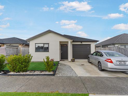 14 Silver Beech Street, Takanini