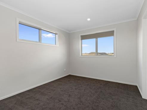 33 Pragma Rise, Huntington