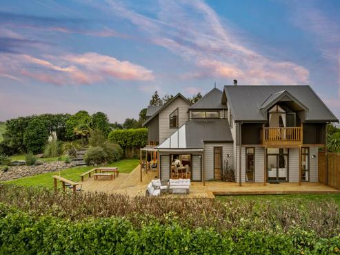 1337 Kaiaua Road, Mangatangi
