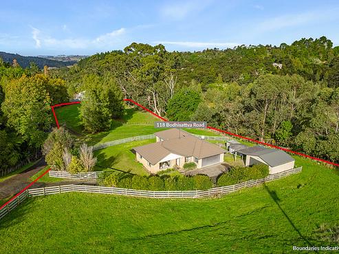 118 Bodhisattva Road, Waitoki