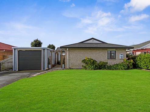 18 Pateke Drive, Takanini