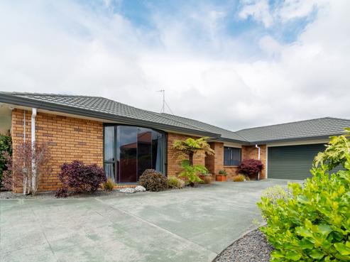 117 Realm Drive, Paraparaumu