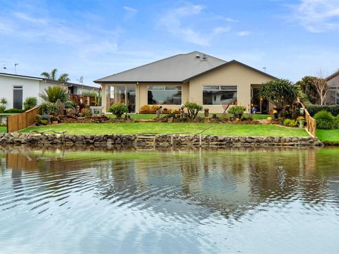 163 Oriental Parade, Papamoa