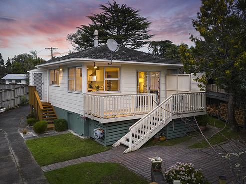 20 Cron Avenue, Te Atatu South