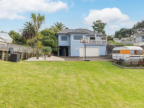 38 Everard Avenue, Army Bay