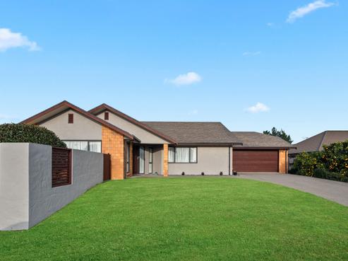1 Rembrandt Terrace, Huntington