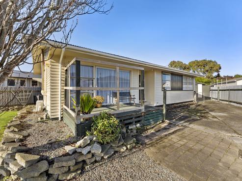 43 Tararua Terrace, Cloverlea