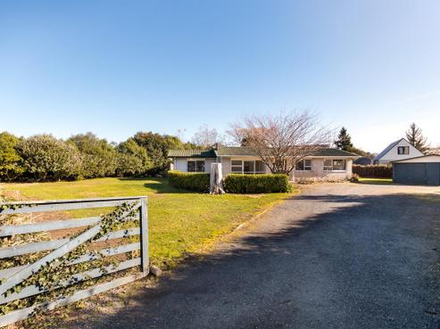 137 Burns Street, Leamington