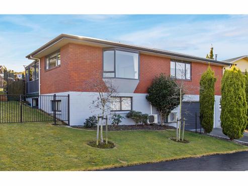 23 Stirling Place, Marchwiel