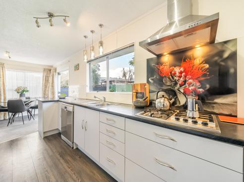 11A Mangaroa Hill Road, Maoribank