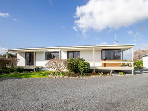 37 Raratuna Street, Turua