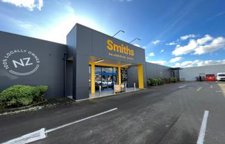 Large retail, showroom or office